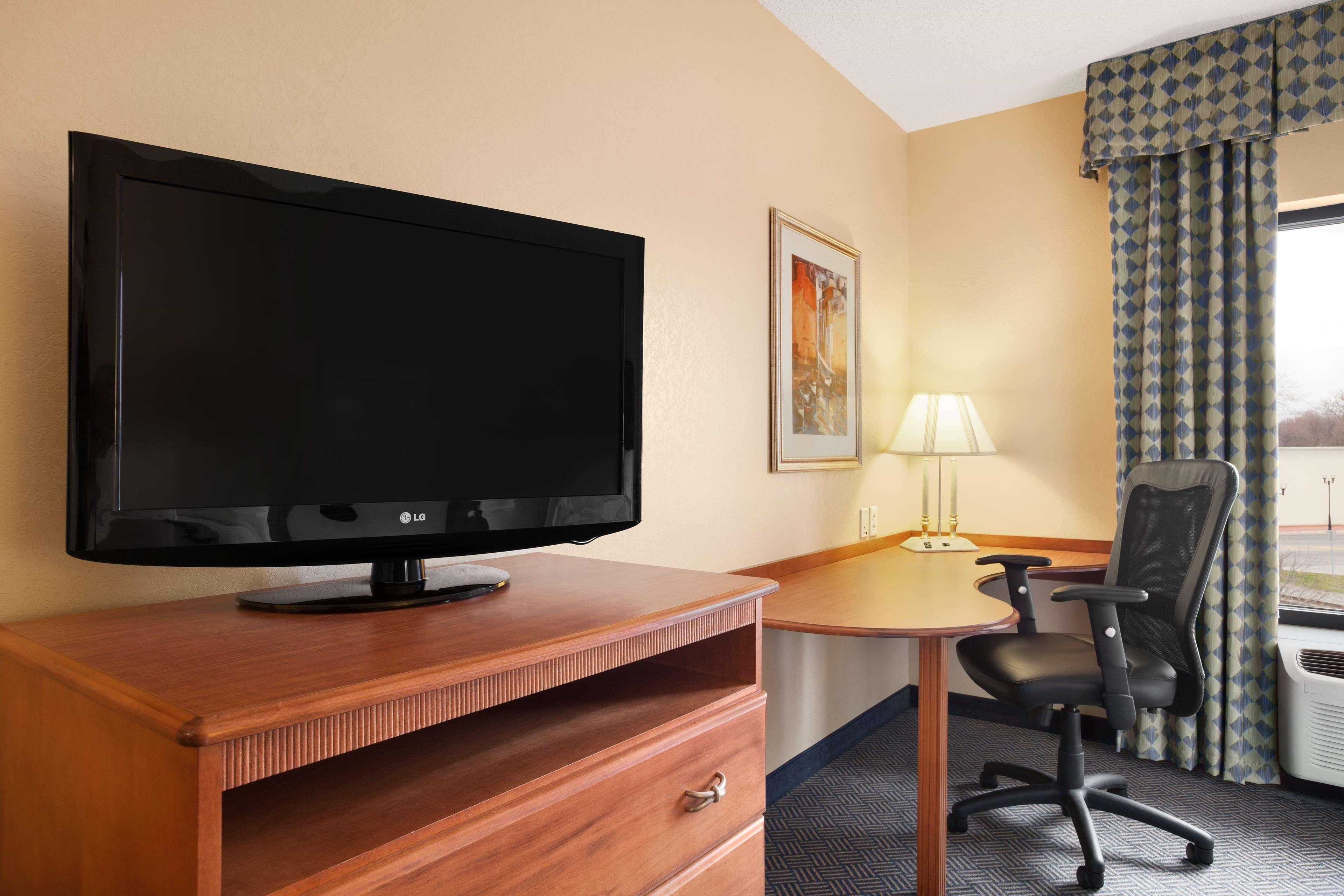 Hampton Inn Geneva Exterior foto