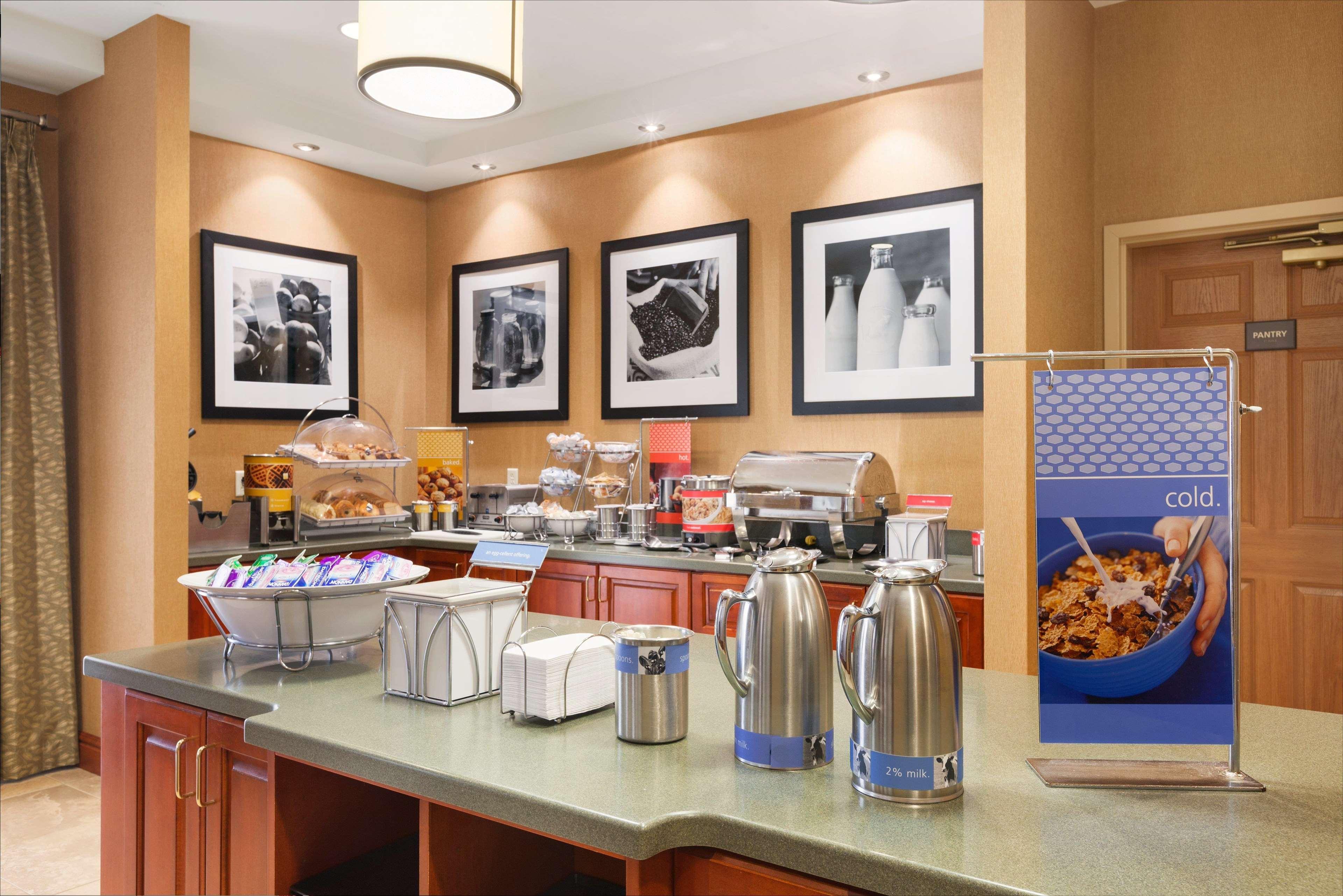 Hampton Inn Geneva Exterior foto